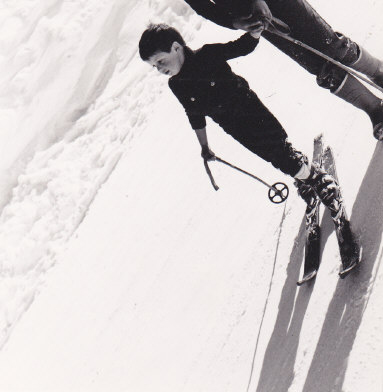 Dans la série, Régis apprend le ski !