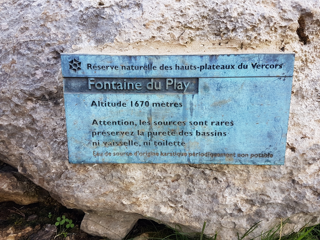 Source "Fontaine du Play" - Réserve naturelle des Hauts Plateaux du Vercors