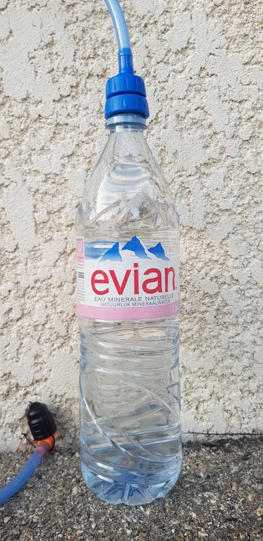 Compatible avec la bouteille d'eau minérale Evian