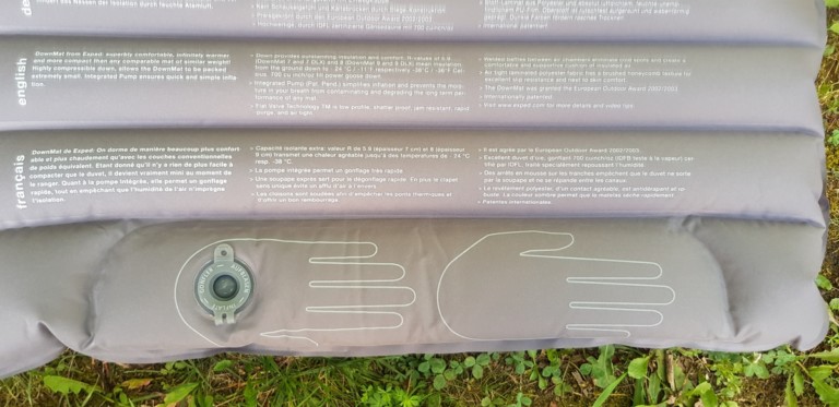 Gonfler un matelas gonflable : Pompe à main, sac pompe