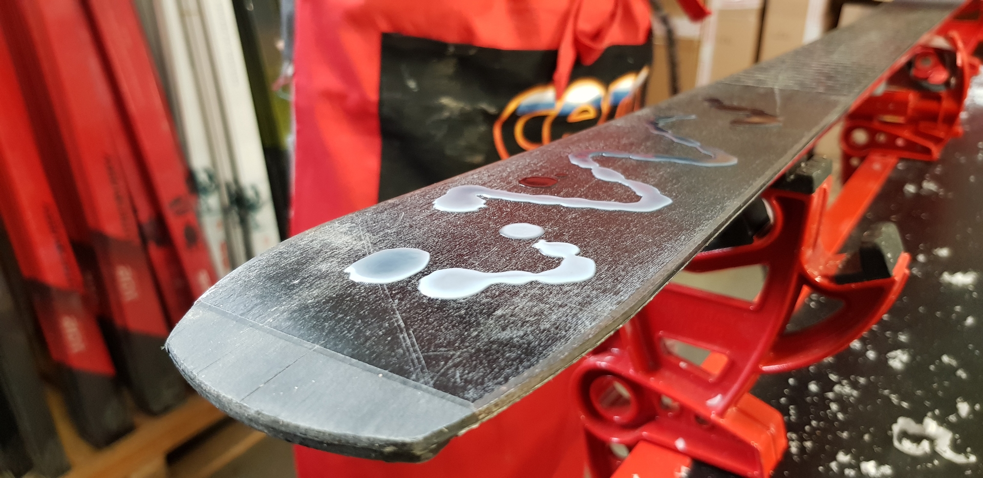 Tutoriel Fartage - Comment bien affuter ses skis ? 