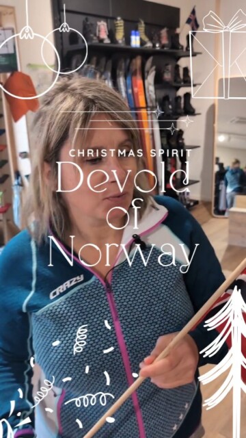 🎁 Idée cadeau scandinave n°3 : Devold of Norway

🎄 Et si vous offriez un morceau d’histoire et de tradition norvégienne ? Devold, c’est bien plus qu’une marque : c’est une référence en matière de vêtements en laine mérinos, fabriqués avec soin depuis 1853.

🌿 Des produits durables, naturellement chauds et respirants, parfaits pour affronter l’hiver avec style et confort. Que ce soit des gants, un bonnet ou des sous-vêtements techniques, Devold allie savoir-faire artisanal et innovation pour des cadeaux qui durent.

🎁 Un cadeau utile et plein de sens pour vos proches amateurs de nature, d’aventure et de simplicité nordique.

📍 Découvrez toute la collection sur notre site 👉 lien dans la Bio.

#ideecadeauscandinave #devoldofnorway #espritnordique #aventureNordique #lainemerinos

Rendez-vous dans notre prochain Réel pour découvrir l’idée cadeau scandinave #4 ! 🔜