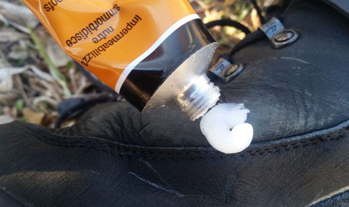 Comment entretenir vos chaussures en cuir ? Cire pour l'entretien des chaussures en Cuir Crispi