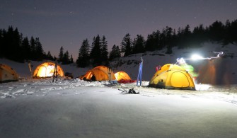 Traversée du Vercors en Ski-Pulka Bivouac hivernal sur les hauts plateaux du Vercors