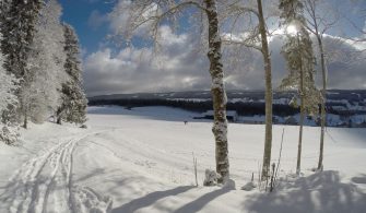 A ski dans le Jura Franco-Suisse