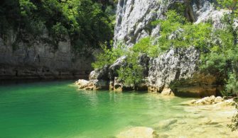 Monts et Merveilles dans les Gorges du Lamalou